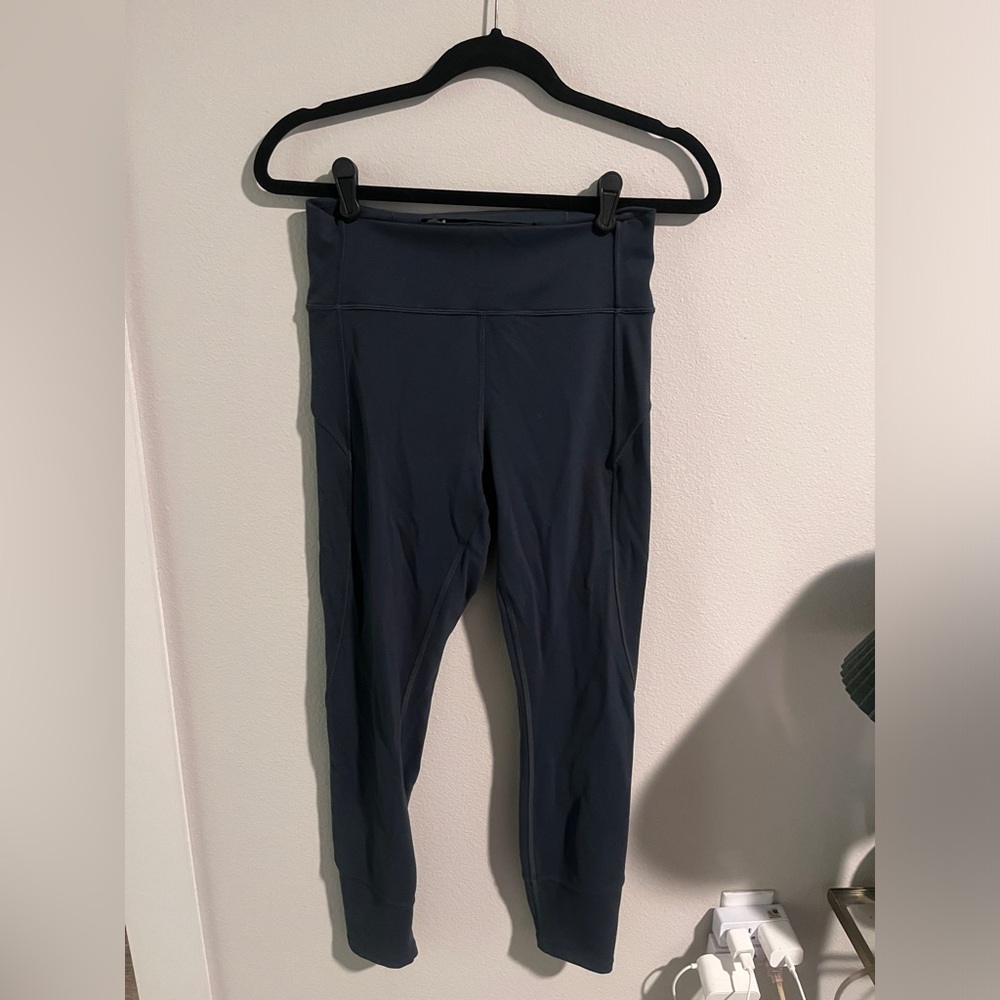 Lululemon Leggings in Blue Size 8